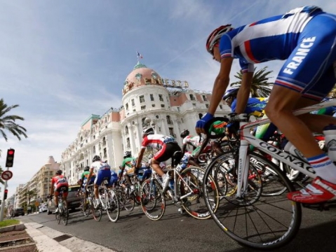 Des cyclistes lors des Jeux de la Francophonie © Valery Hache/AFP