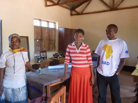 Aloyce et les couturières du camps de Nyarugusu